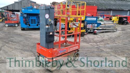 Skyjack SJ12 mast lift (2013) WLC010834