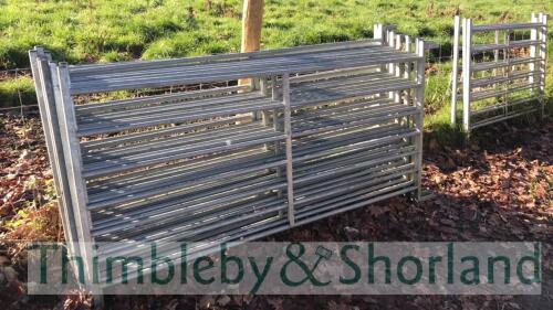 9 no 6ft sheep hurdles