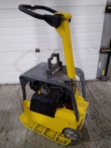 Wacker neuson diesel powered forward and reverse wacker plate