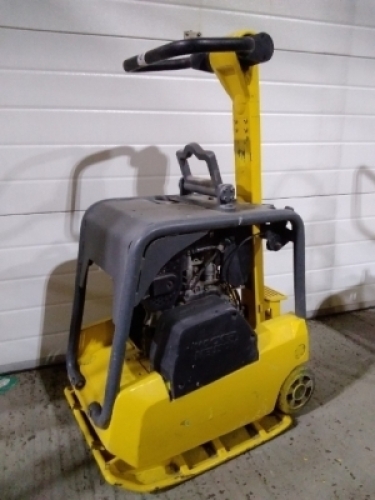 Wacker neuson diesel powered forward and reverse wacker plate