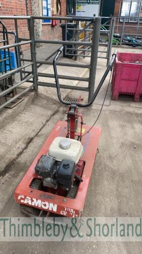 Petrol turf cutter