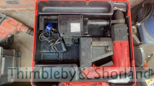 Hilti TE10-A battery drill and charger