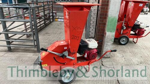 Camon petrol chipper/shredder