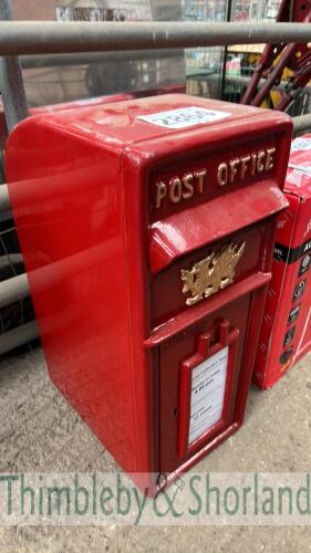 Reproduction post box