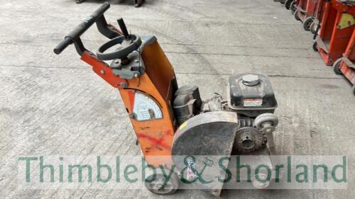 Husqvarna FS400LV road saw