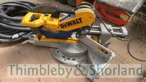 Dewalt DWS780 mitre saw