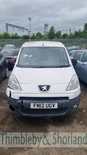 PEUGEOT PARTNER CRC HDI, FN12UGV Date of registration: 28/01/2022 1560cc, Diesel, Manual, White Odometer reading at last MOT: 64,044 miles MOT expiry date: 28/01/2022 No key, V5 available