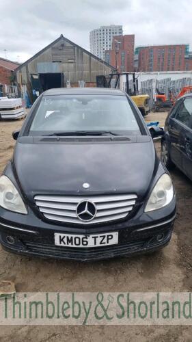 MERCEDES B170 SE CVT, KM06TZP Date of registration:28/04/2006 1699cc, Petrol, Auto, Black Odometer reading at last MOT: 124,962 miles MOT expiry date: 23/02/2022 No key, V5 available