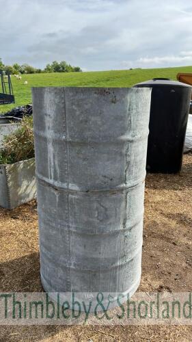 Galvanised rivited tank