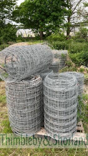 5 rolls of stock netting