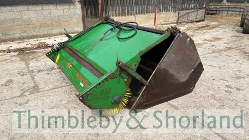 Suton bucket brush with Strimech bucket to suit JCB This item will be retained until June 30th for final farm clearup