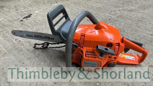 Husqvarna 435 petrol chain saw