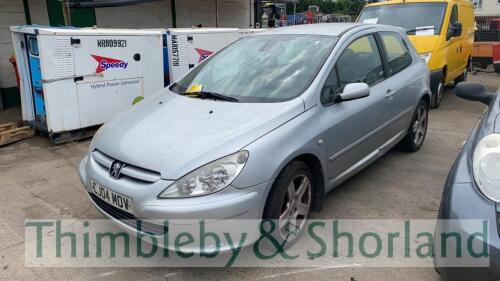 PEUGEOT 307 - CJ04 MOV Date of registration: 27.07.2004 1997cc, diesel, manual, silver Odometer reading at last MOT: 160428 miles MOT expiry date: 11.03.2022 No key, V5 available