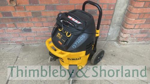 Dewalt DWV902M vacuum