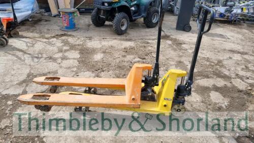 2 pallet trucks