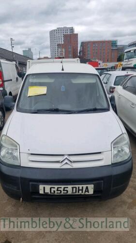 CITROEN BERLINGO ENTERPRISE HDI - LG55 DHA Date of registration: 02.09.2005 1997cc, diesel, manual, white Odometer reading at last MOT: 155976 miles MOT expiry date: 21.04.2023 No key, V5 available