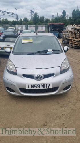 TOYOTA AYGO PLATINUM VVT-I - LM59 WHV Date of registration: 06.11.2009 998cc, petrol, manual, silver Odometer reading at last MOT: 79886 miles MOT expiry date: 10.09.2021 No key, V5 available