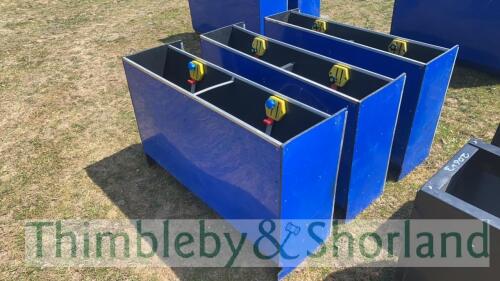 3 adjustable pig feeders