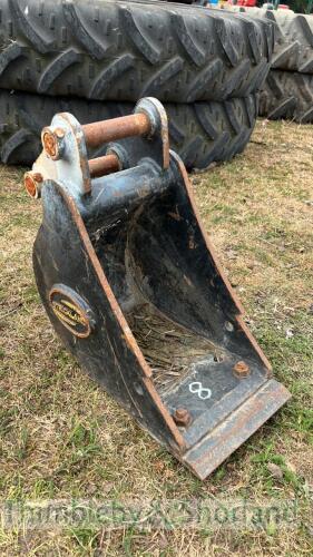 Strickland digger bucket