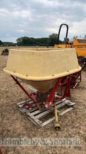 Vicon fertiliser spinner