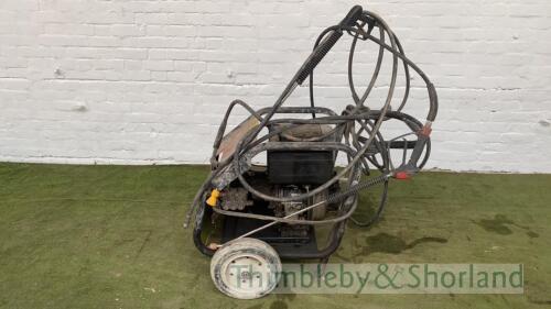 Pramac diesel pressure washer