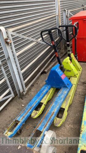 3 pallet trucks