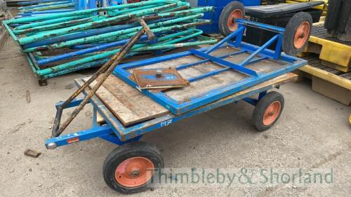 2 no 4 wheeled trollies MA1055058, MA0340672