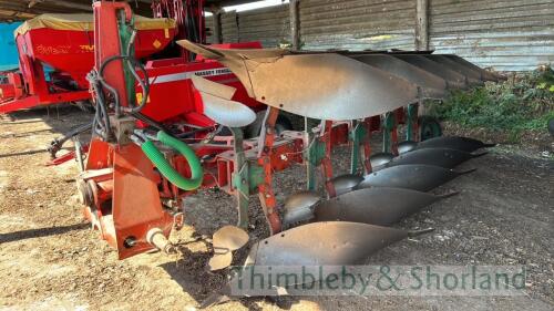 Kverneland 5 furrow reversible semi mounted variable width plough