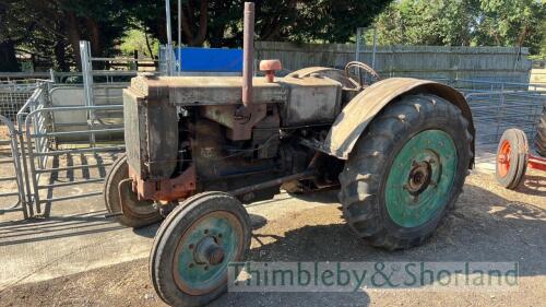 Case Model C tractor (1938) Petrol/TVO Registration No: ABW 652 - no V5