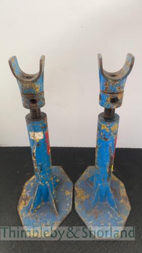 2no cable reel stands