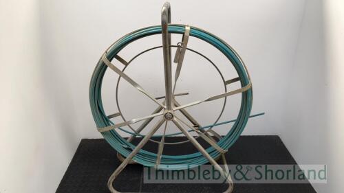 Cable reel puller