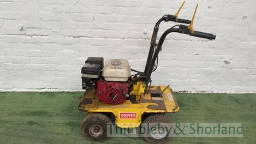 Garden Master petrol turf cutter