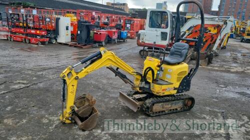 Yanmar SV08 micro digger (2015)