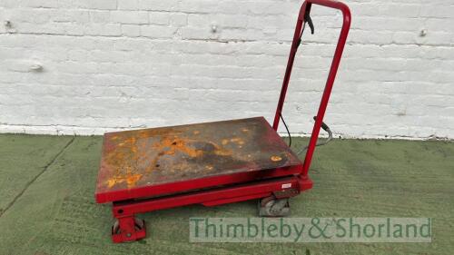 Clarke Strong Arm trolley