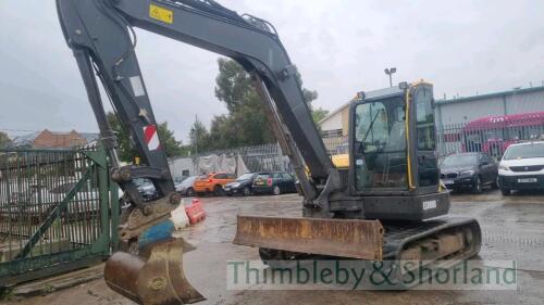 Volvo ECR88D midi excavator (2015)