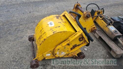 Excavator mounted road planer