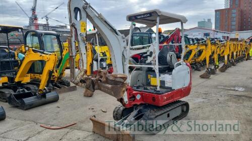 Takeuchi TB216 mini digger (2014)