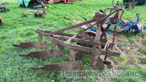 Ransomes TS59J 3 furrow plough