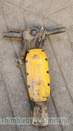 Atlas copco TEX230PE breaker