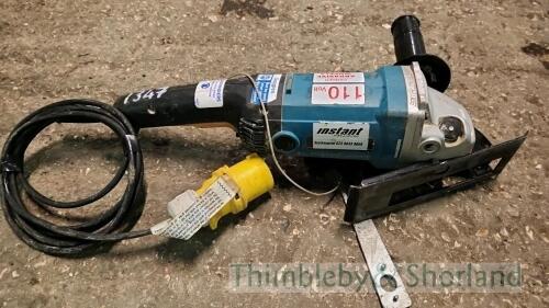 Makita 9015B angle grinder