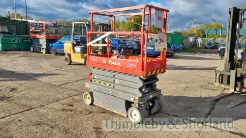 Skyjack SJ3219 electric scissor lift MA1005995