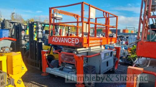 Skyjack 6832 4x4 diesel scissor lift