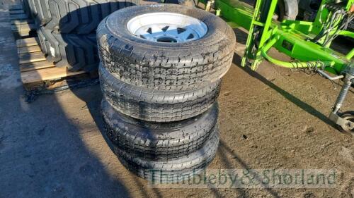 Set of 4 tyres to suit powered access machine