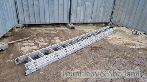 Triple aluminium ladder