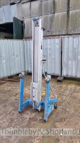 Genie SLA10 material lift