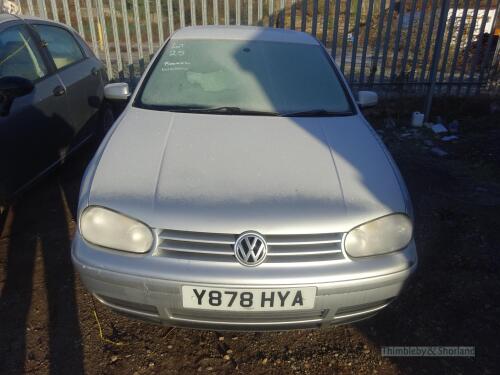 VOLKSWAGEN GOLF V6 - Y878 HYA.