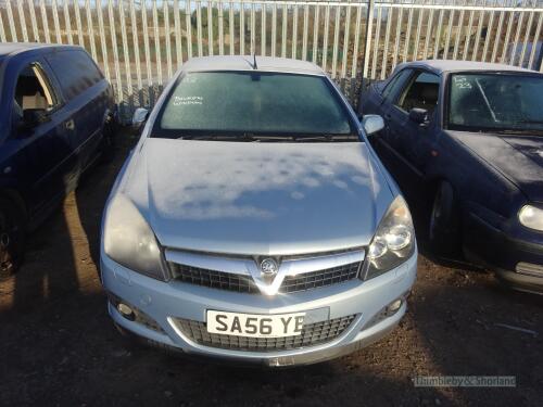 VAUXHALL ASTRA TWIN TOP - SA56 YBW.