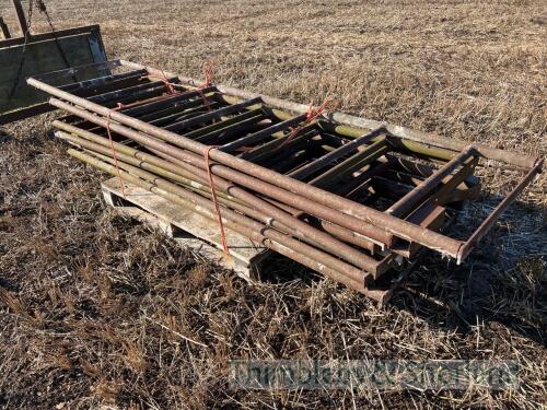 9 feed barrier sections