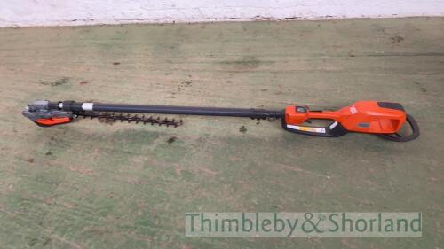 Husqvarna 520i HT4 long reach hedge cutter