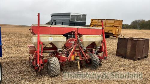 Accord 6 row maize drill